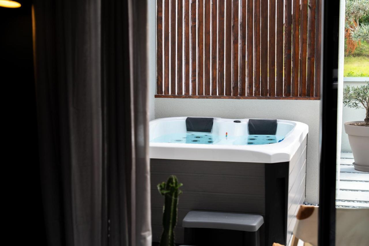 Yanna Lodge, Gite Classe 4 Etoiles Avec Spa Couvert Entierement Arrest Εξωτερικό φωτογραφία